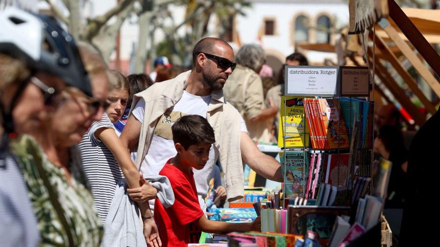 Una jornada literaria y de encuentro con escritores locales