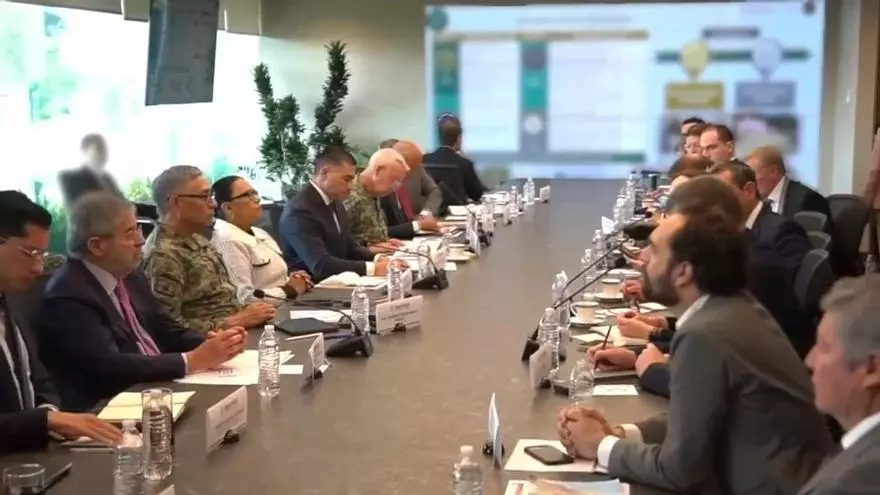 México afina con la FIFA protocolos de seguridad rumbo al Mundial 2026