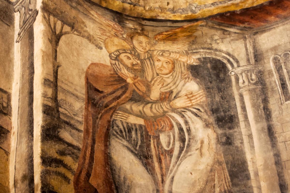 En su interior se esconden unas de las pinturas murales más antiguas de Galicia.