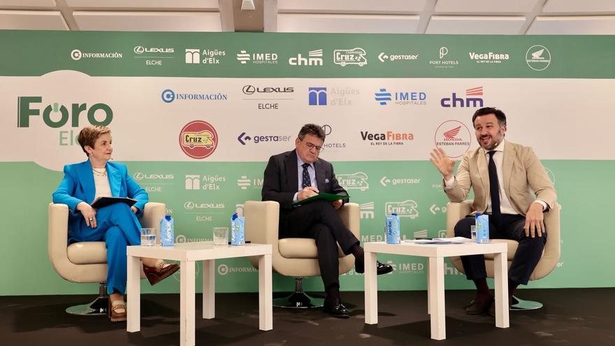 El Foro Elche analiza el modelo turístico y los retos a los que se enfrenta la ciudad