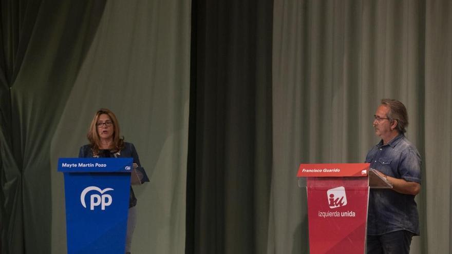 Mayte Martín Pozo y Francisco Guarido durante el debate de las municipales.