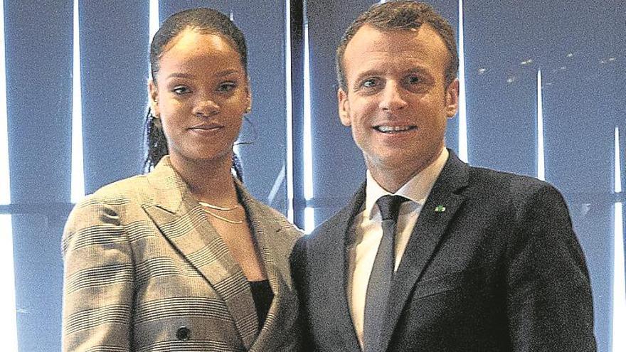 Rihanna y Macron, juntos en Senegal