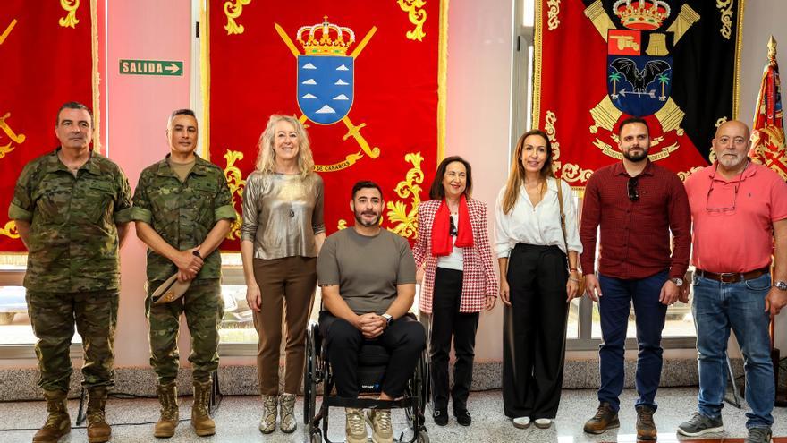 Robles ve en la Brigada ‘Canarias’ XVI un referente para abordar las guerras bajo tierra