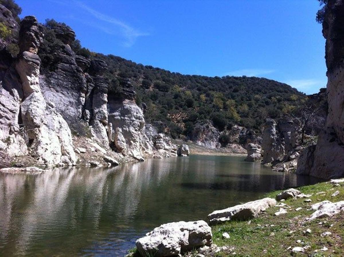 Barranco del Reato, todo un capricho de la naturaleza con sus piedras labradas que dibujan diferentes figuras.