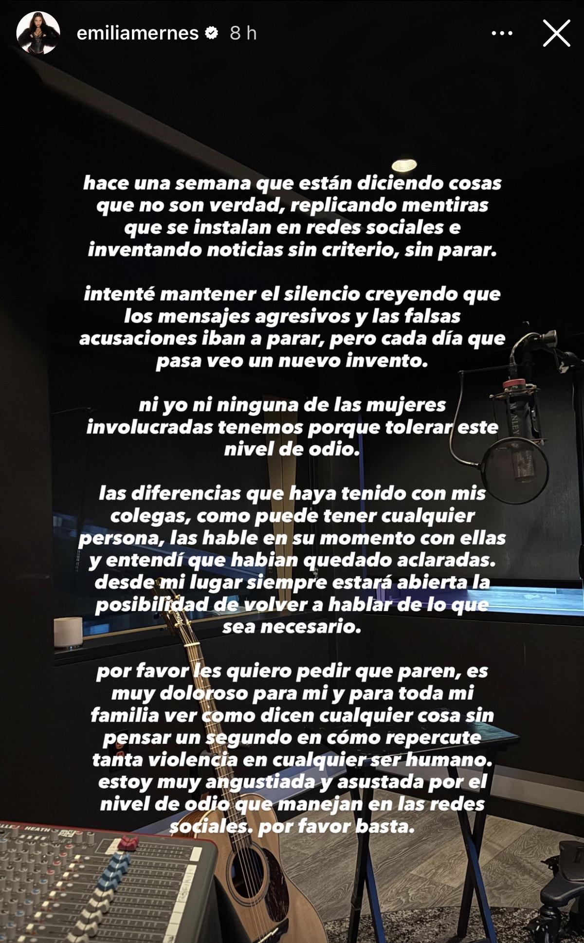 El comunicado de Emilia Mernes en medio de la polémica