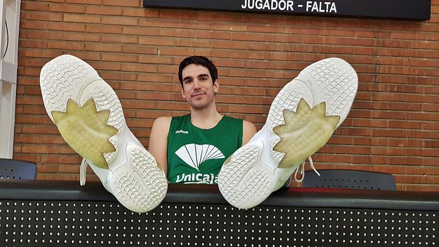 Carlos Suárez posa para La Opinión de Málaga minutos antes de iniciar ayer el entrenamiento del equipo en Los Guindos.