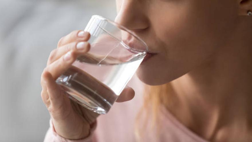 Los efectos de beber agua a la hora de adelgazar