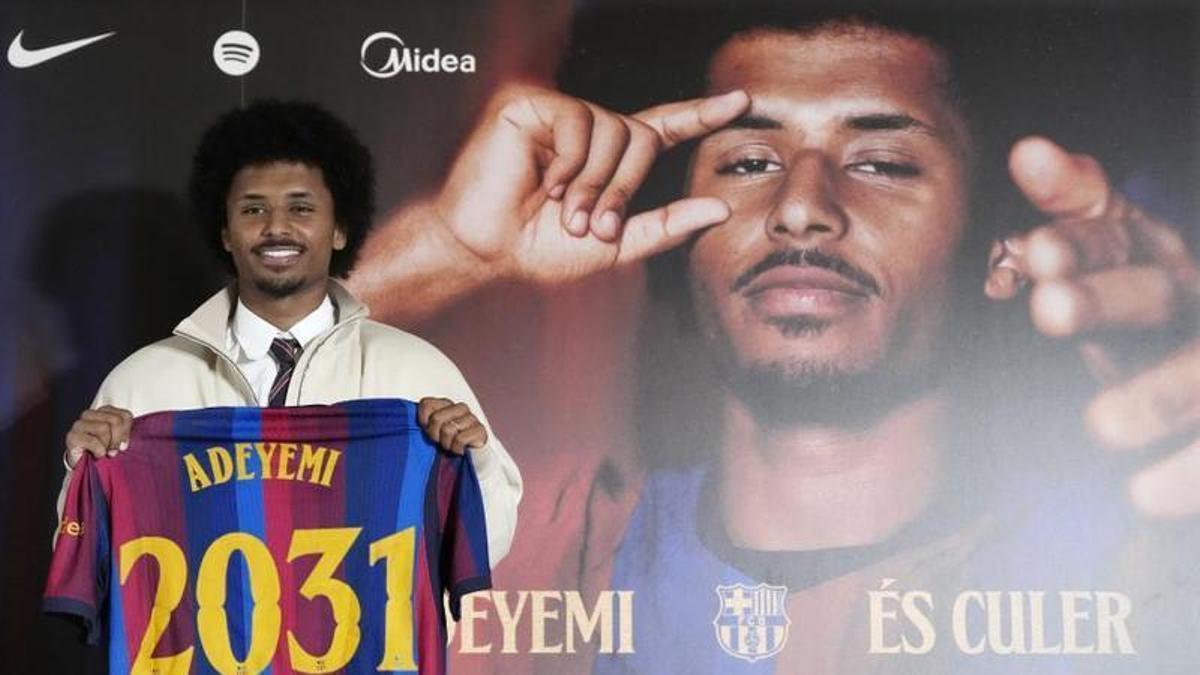Karim Adeyemi, presentado como nuevo jugador del FC Barcelona hasta el año 2031