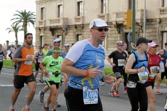 9.000 Läufer aus 49 Ländern gingen am Sonntag den 15.10. an den Start. In der Marathon Disziplin gingen die Deutschen leer aus.