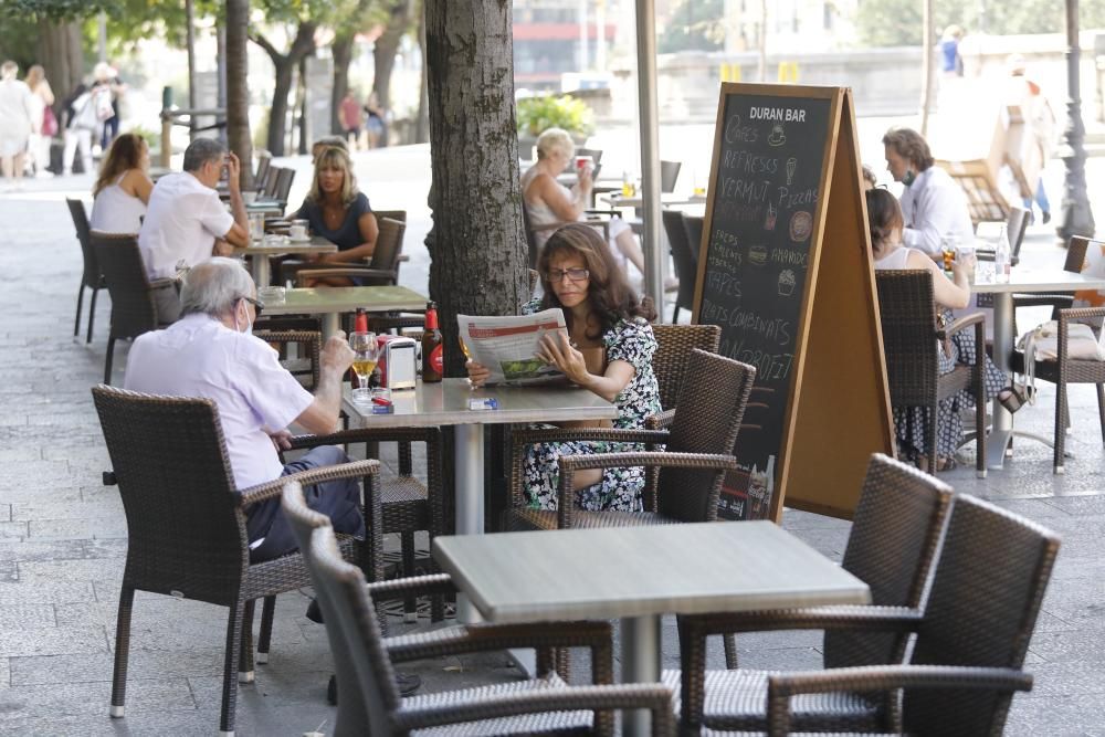 Arrenquen les restriccions per frenar la propagació del coronavirus a Girona i Salt