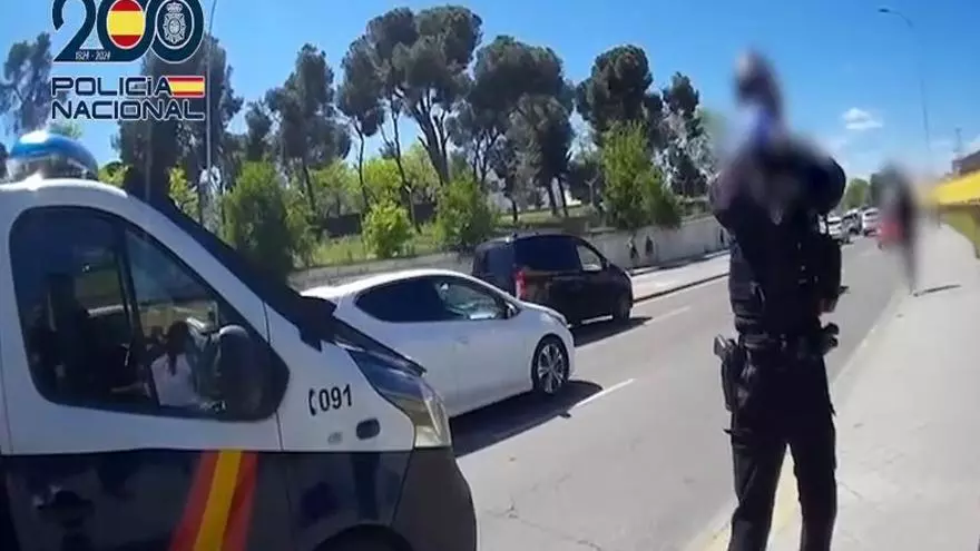 As赤 asisti車 la Polic赤a Nacional un parto durante el apag車n