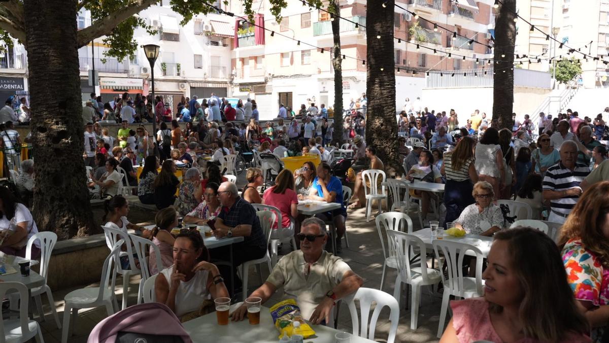 La plaza del Pocito a rebosar este jueves.