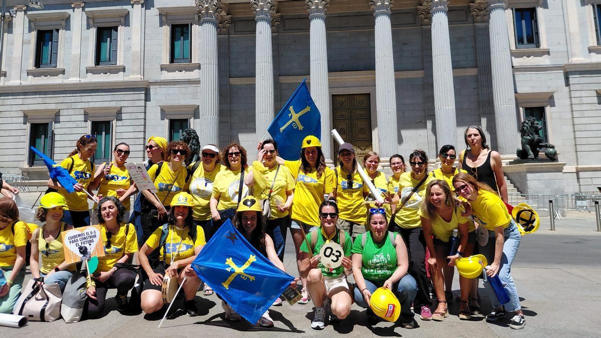 Trabajadoras de la red asturiana de escuelinas, este sábado, en Madrid.
