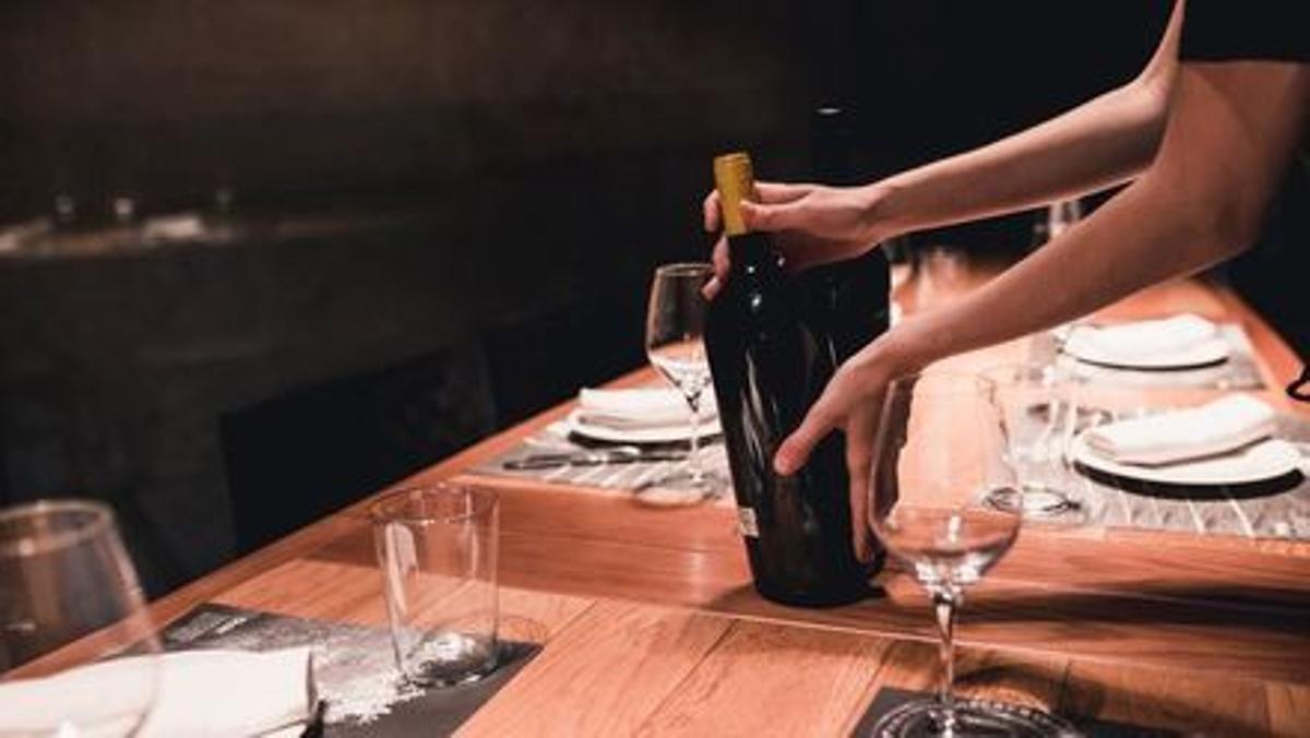Hay vinos que pueden multiplicar hasta tres su precio en el restaurante.