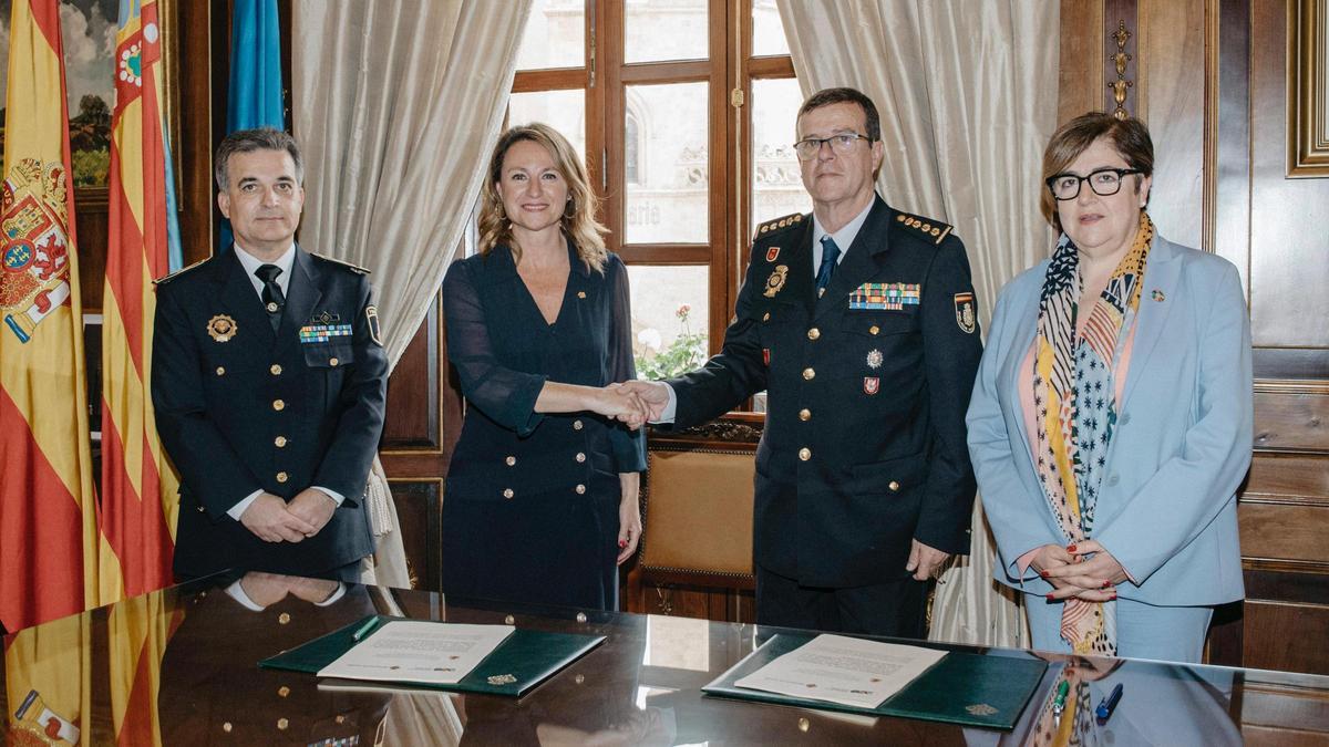 Carrasco firma convenio Viogen García Valls