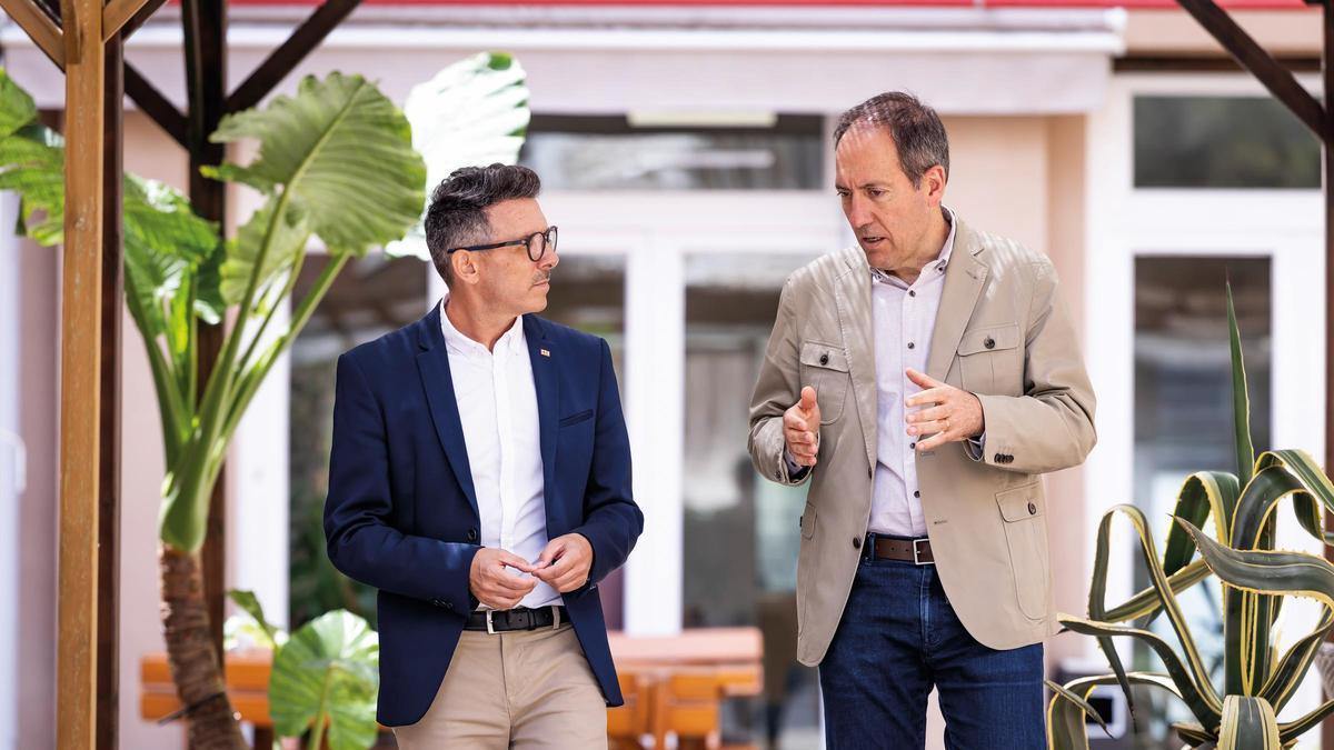 Ramón Jane Pallas, director estatal de Inclusión Social, y Salvador Maneu, director de Sant Joan de Déu Serveis Socials Barcelona