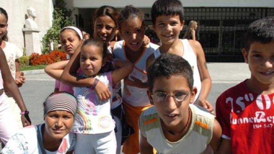 Imagen de varios niños que participaron en el programa en años pasados