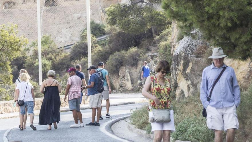 El bipartito aparca el cobro de una tasa para acceder al Castillo de Santa Bárbara