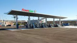 Adiós gasolina low cost: el cambio en las estaciones de servicio que hará subir los precios