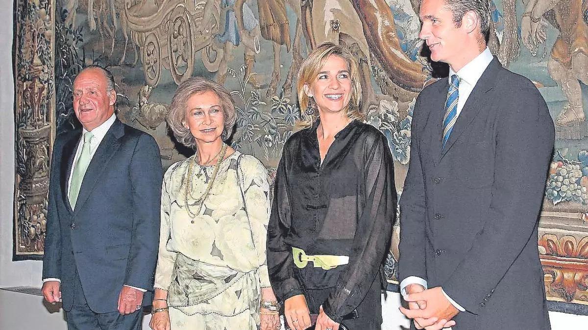 CENA DESPEDIDA DE LOS REYES A LAS PRIMERAS AUTORIDADES DE LA ISLA.