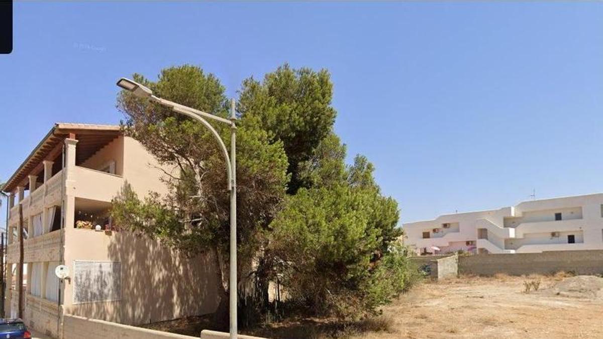 Solar de la Colònia de Sant Jordi donde está prevista la construcción de la nueva Unidad Báscia de Salud.