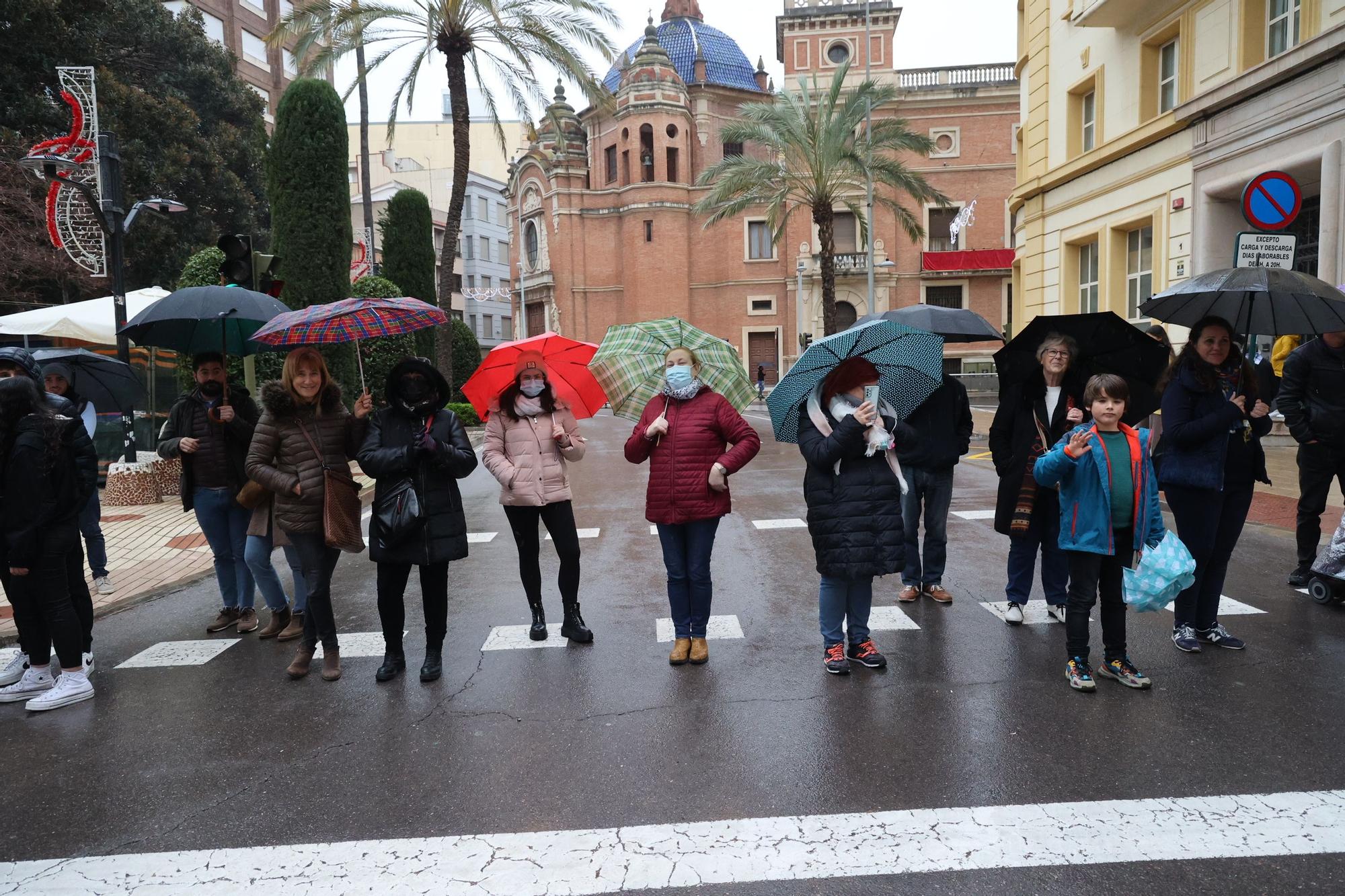 Las mejores imágenes del desfile de carros engalanados y collas de la Magdalena