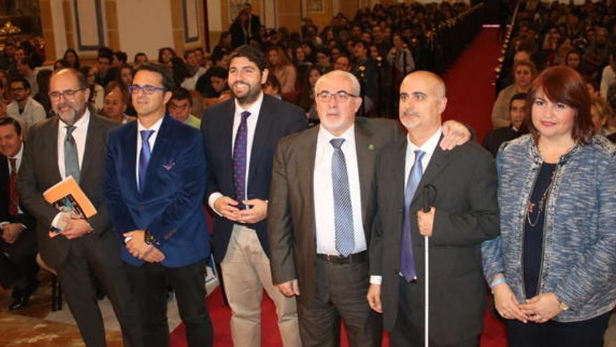 El presidente regional, el presidente de la UCAM y el de D´genes, entre otros, en la apertura del Congreso.