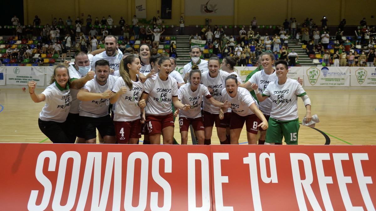 El Joventut d&#039;Elx celebrando el ascenso a primera división