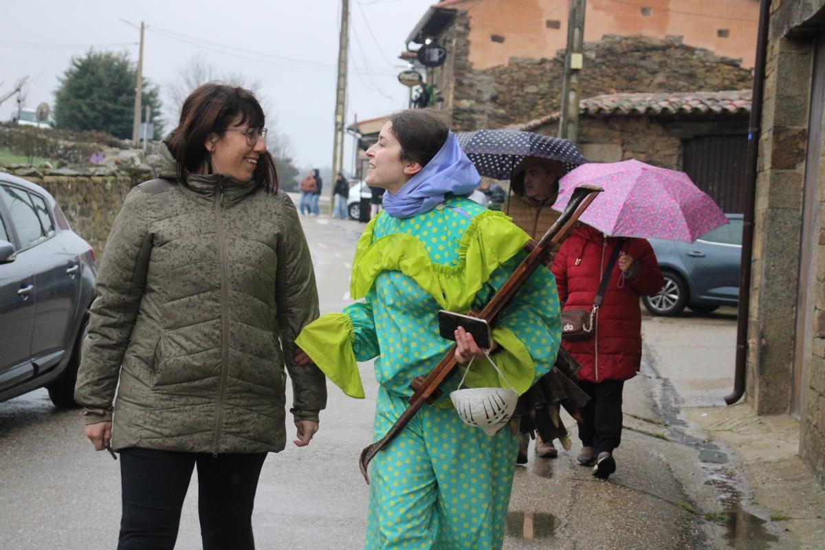 "Pellizcos" bajo el aguanieve en los cencerros de Villanueva