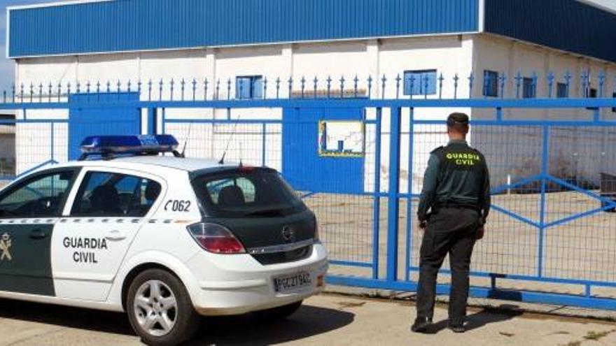 Cinco detenidos en Medellín por robar de una fábrica material valorado en 300.000 euros