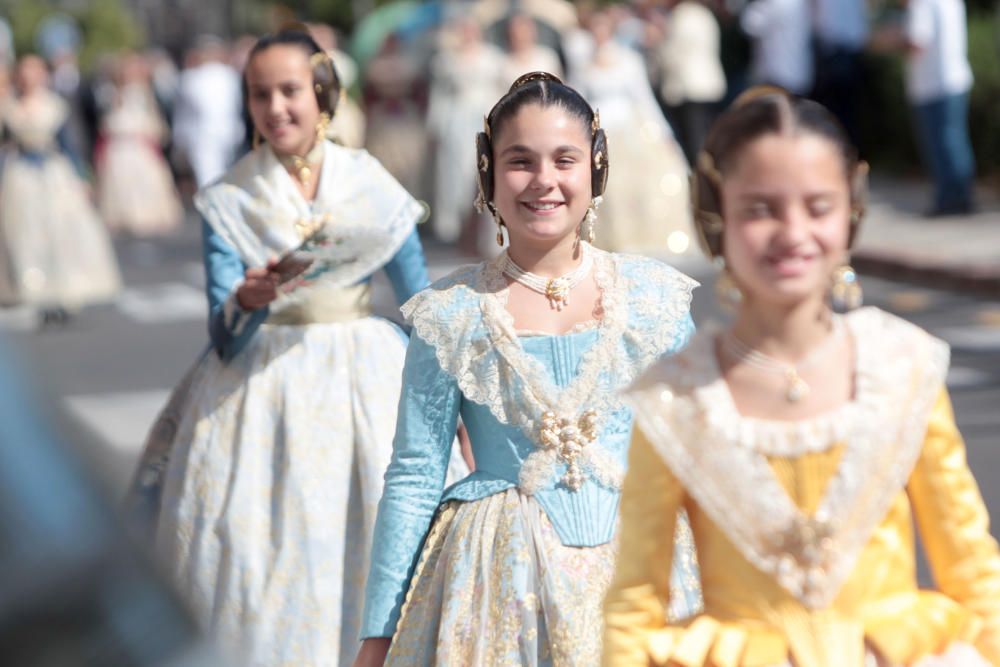 Homenaje a la Senyera de la agrupación de Fallas del Marítim