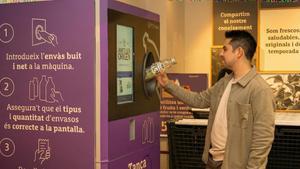 Ametller Origen automatiza la devolución de envases de vidrio