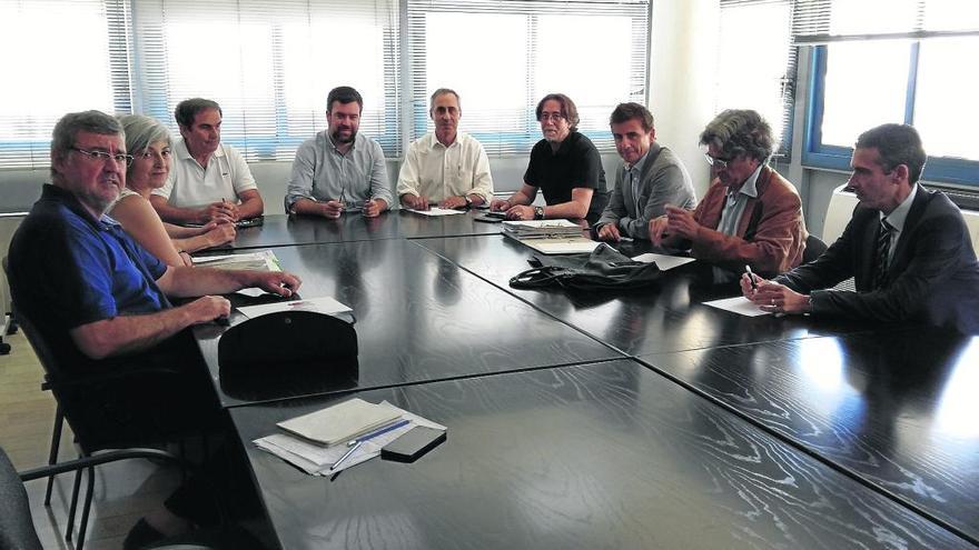 Noguera, en la reunió ayer en Urbanismo, junto a representantes del golf de Son Quint, y vecinales. Cort