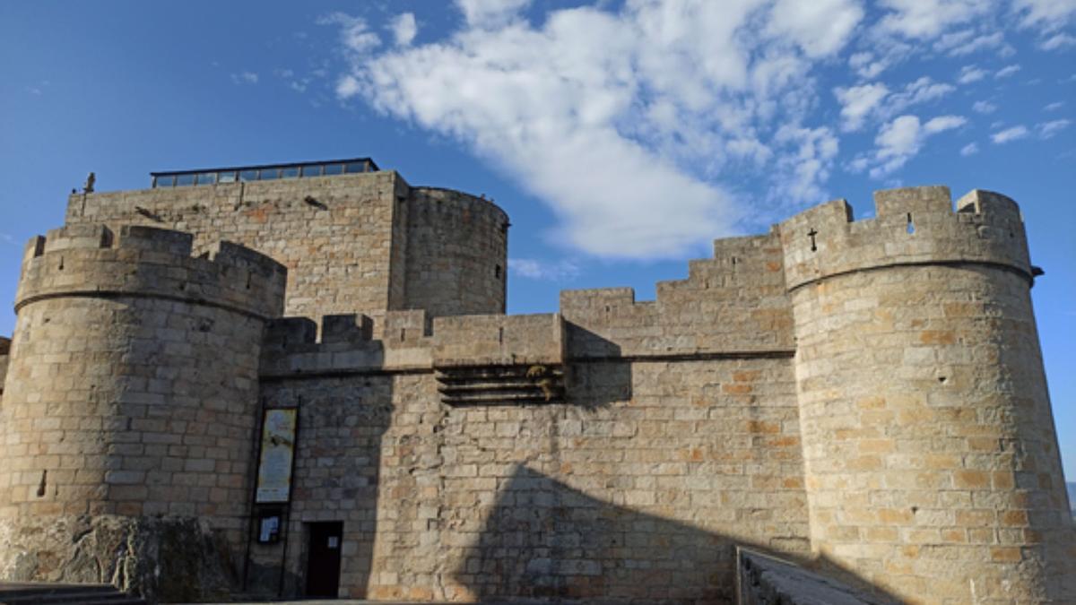 CASTILLO DE PUEBLA DE SANABRIA