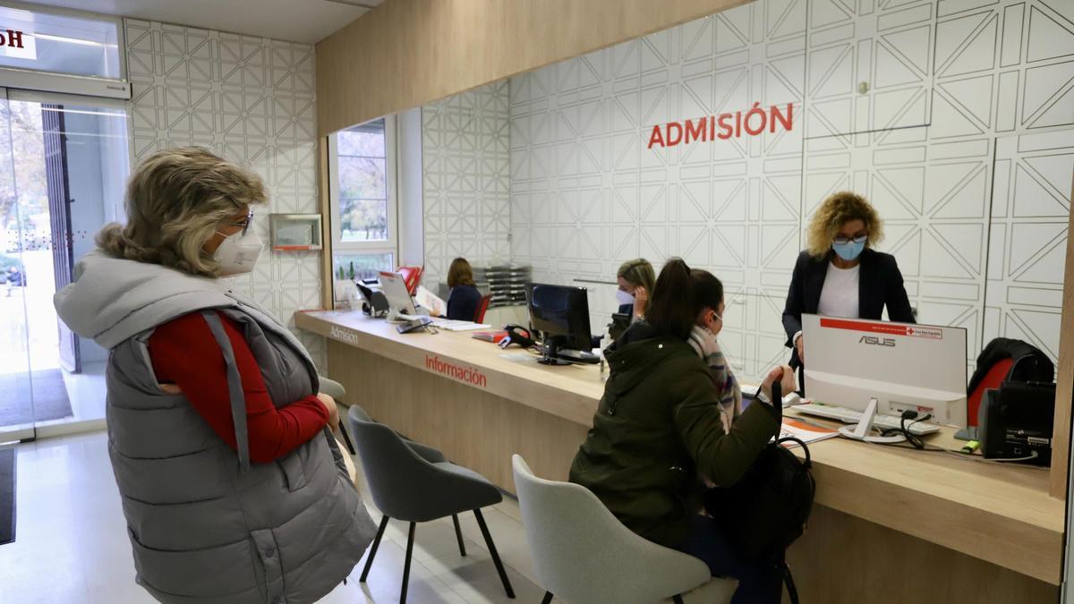 En estos días se ha incrementado la actividad gripal y la petición de asistencia en hospitales como el de Cruz Roja en Córdoba.