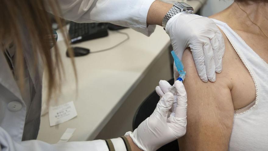 Galicia estrena la vacunación contra el herpes zóster en inmunodeprimidos de alto riesgo