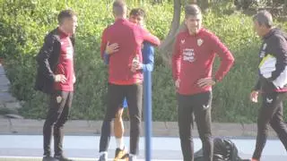 El Elche cierra el fichaje del polivalente centrocampista Arnau Puigmal