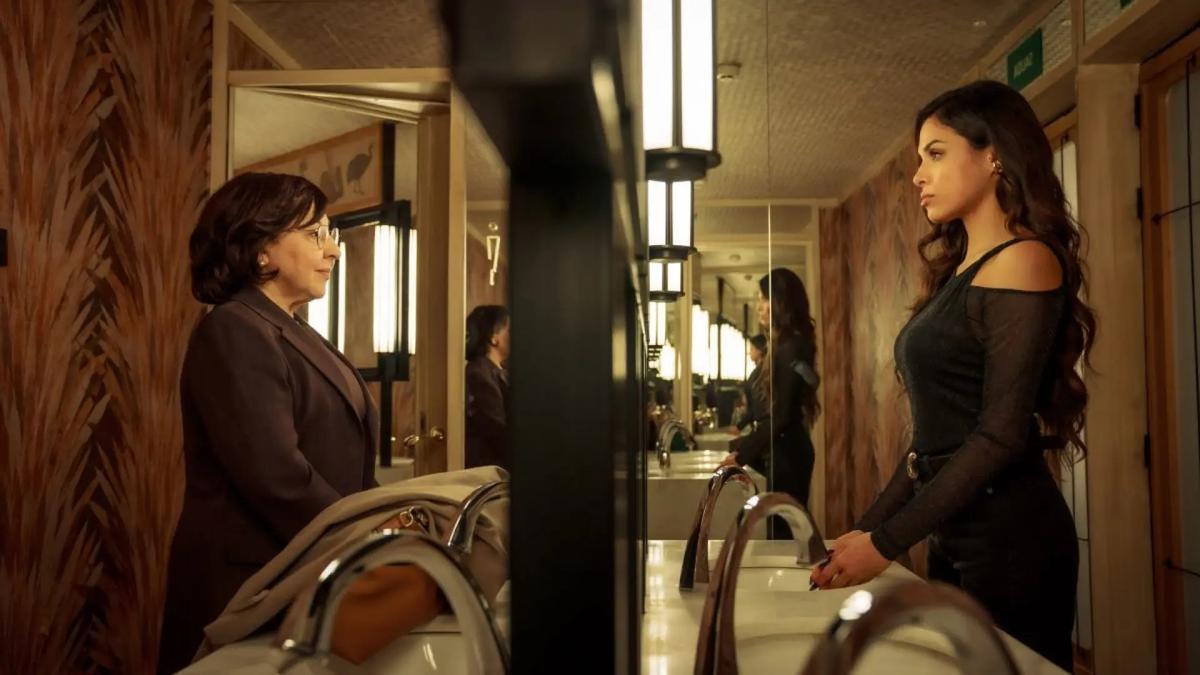 Carmen Machi y Andrea Bayardo cara a cara en una escena de Celeste
