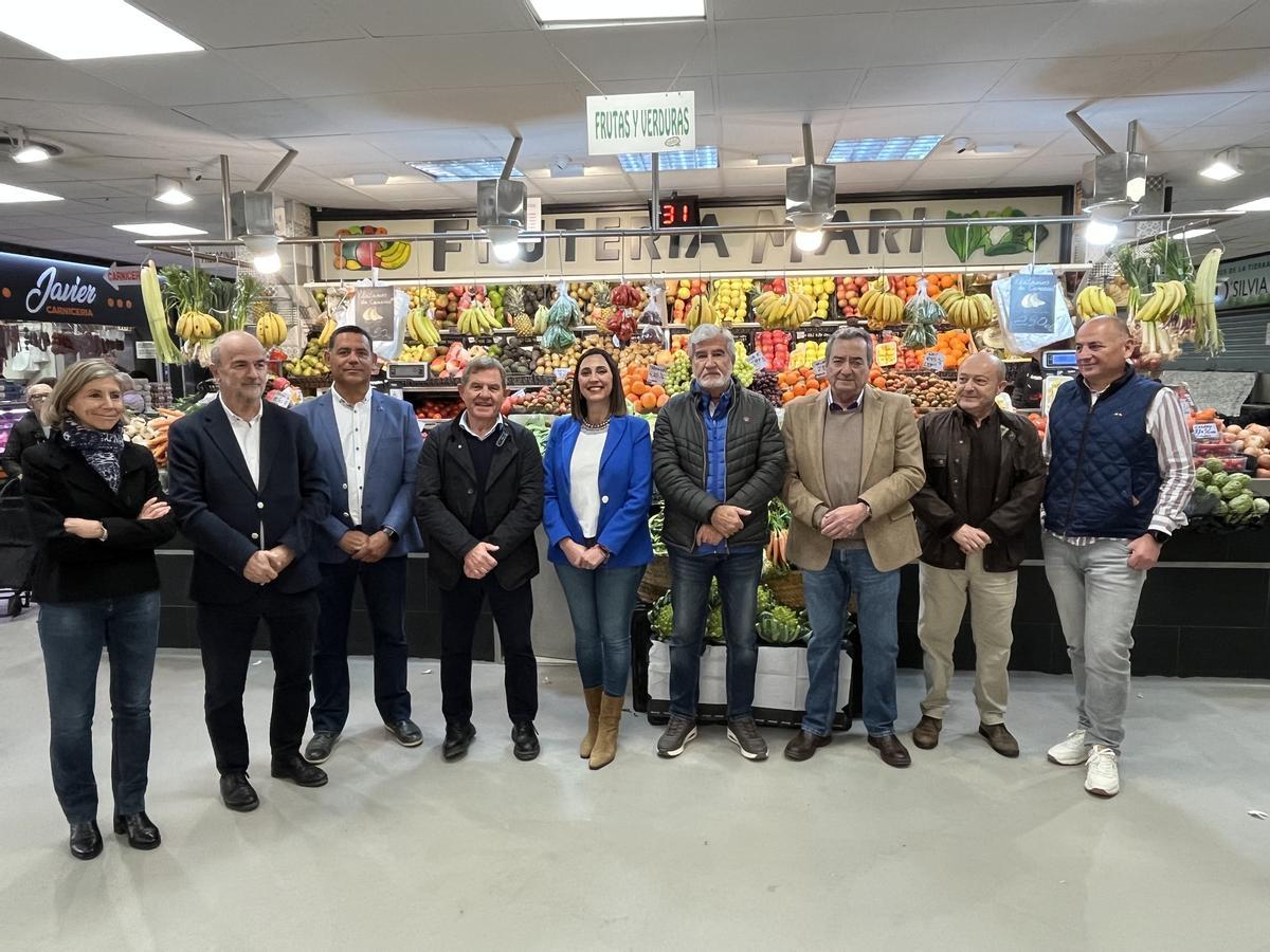 La consejera Sara Rubira junto a representantes del sector hortofrutícola en la presentación de la participación de la Región en Fruit Logistica de Berlín.