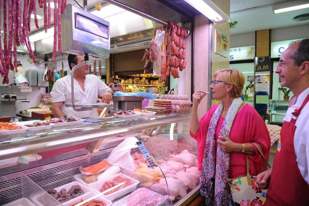 El mercado de abastos de San Andrés se sube al carro de las ventas por internet