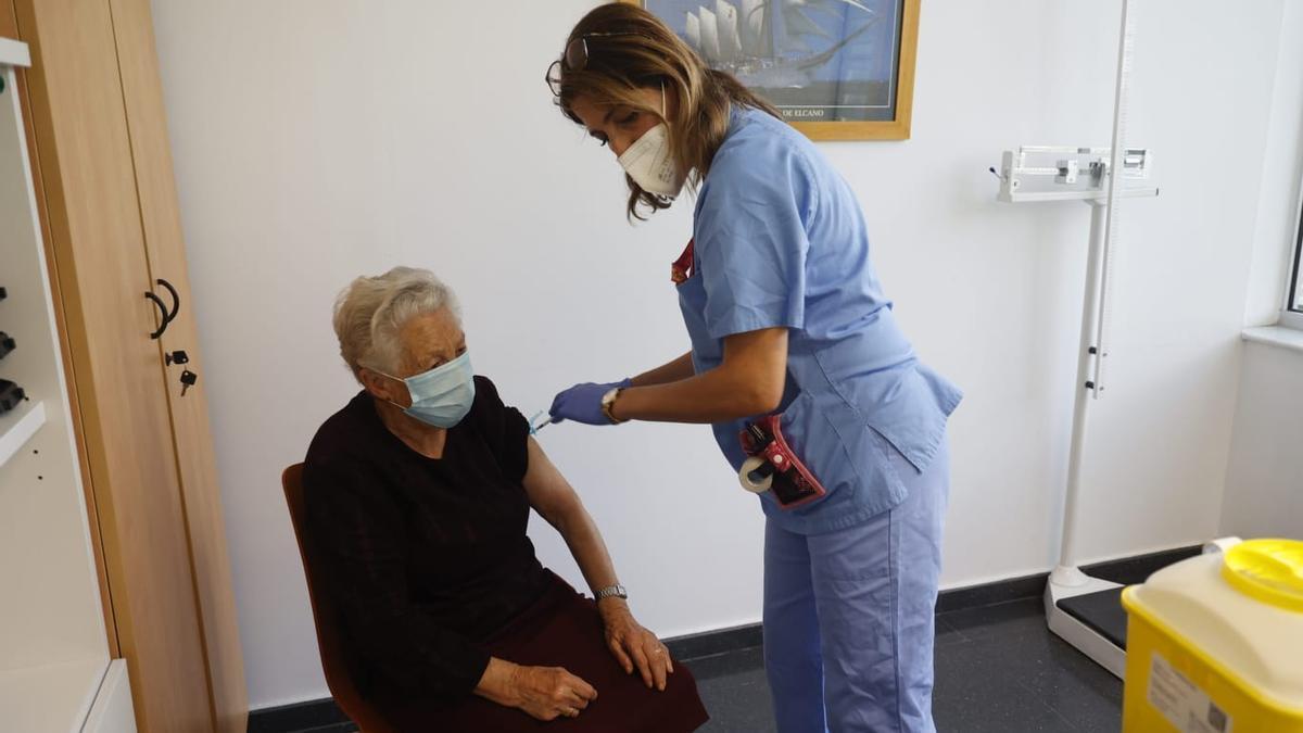 Vacunación de la gripe y de covid en València GERMÁN CABALLERO.