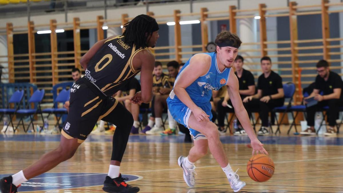 El Class no cayó ante el Ciudad Molina Basket por 75-68