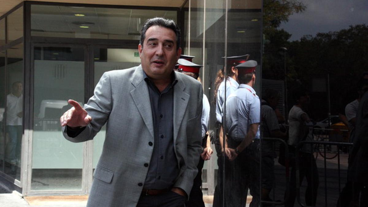 El exalcalde de Sabadell Manuel Bustos a la salida de los Juzgados