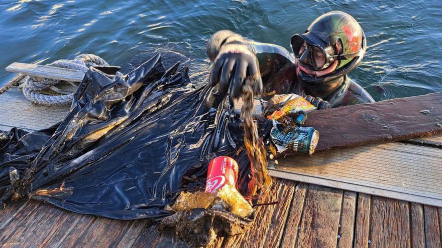 1.200 kilos menos de basura marina