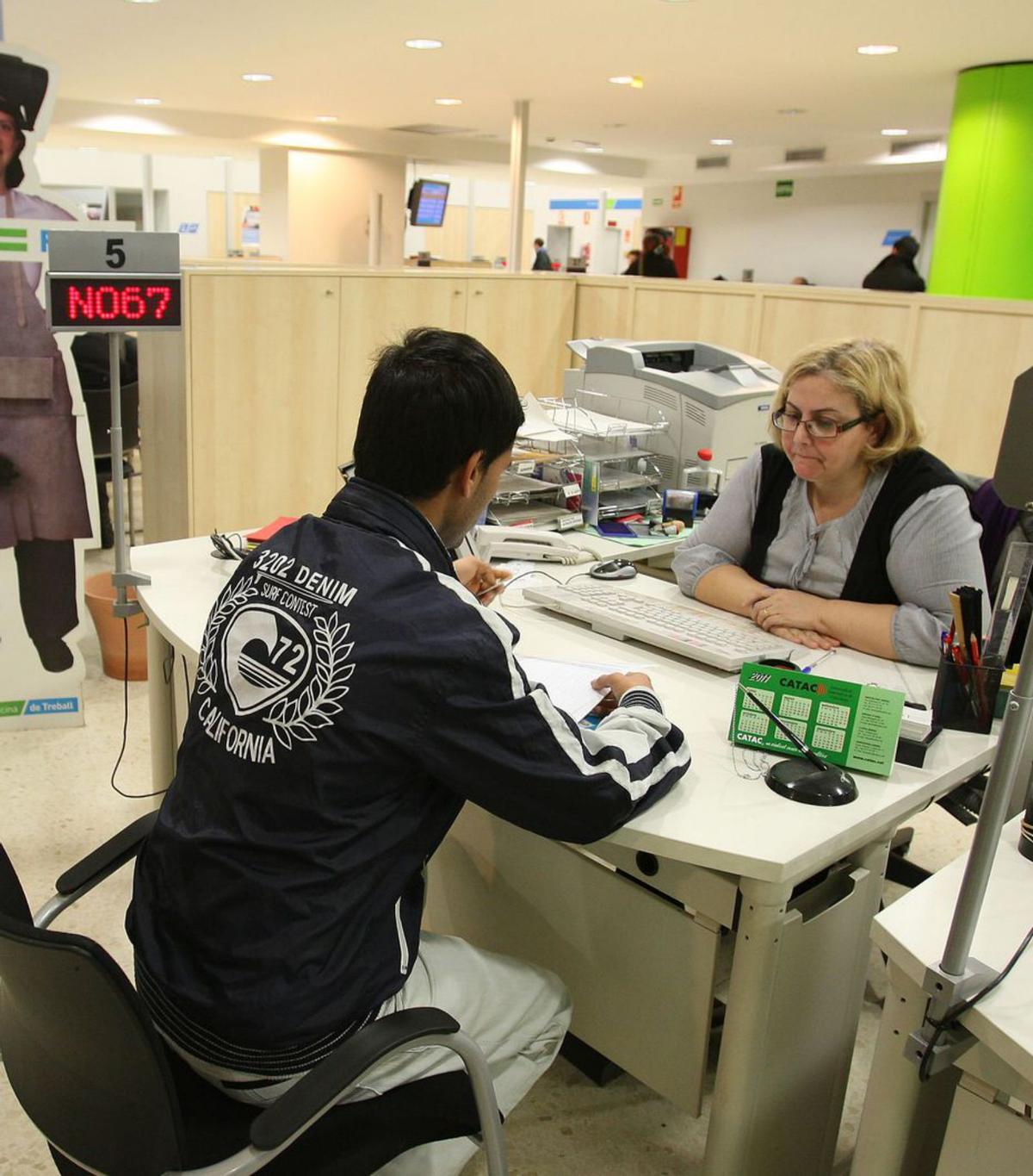 Catalunya facilitarà que els funcionaris millorin el salari