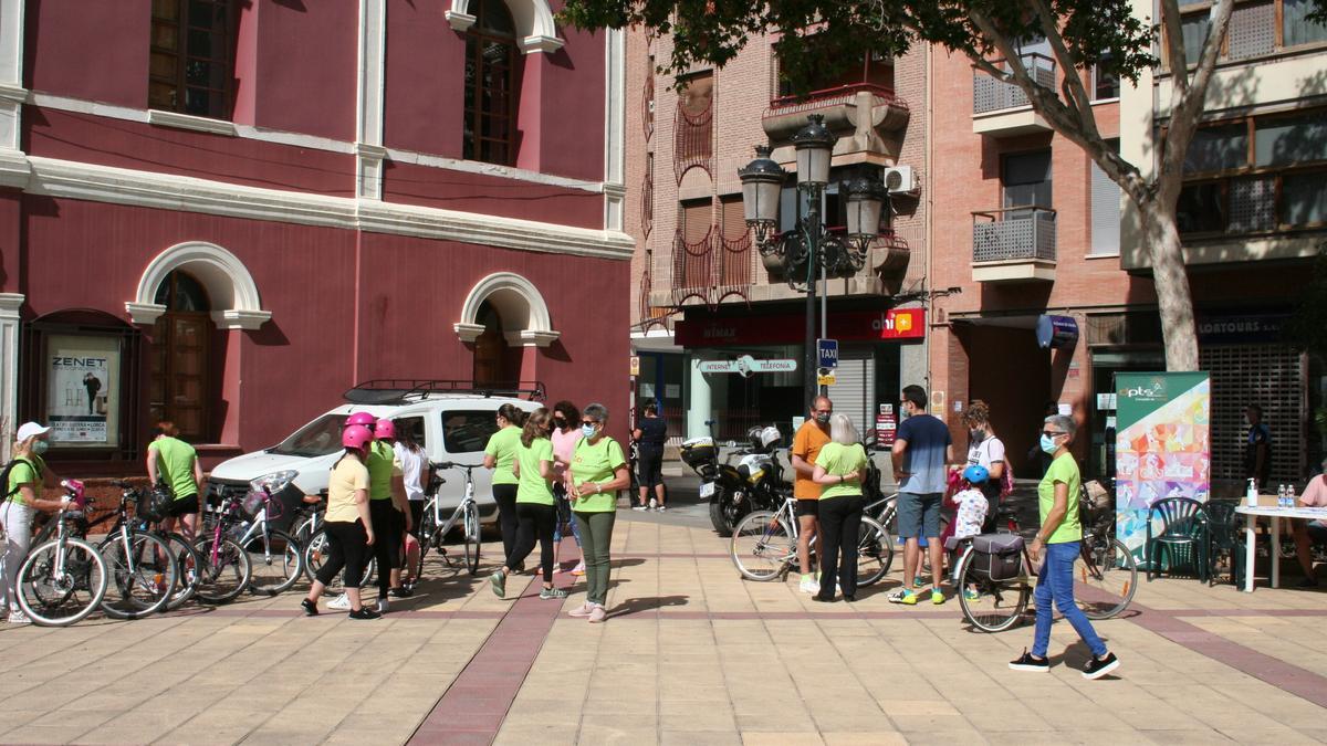 Momentos previos a la salida en la Plaza de Calderón, esta mañana.