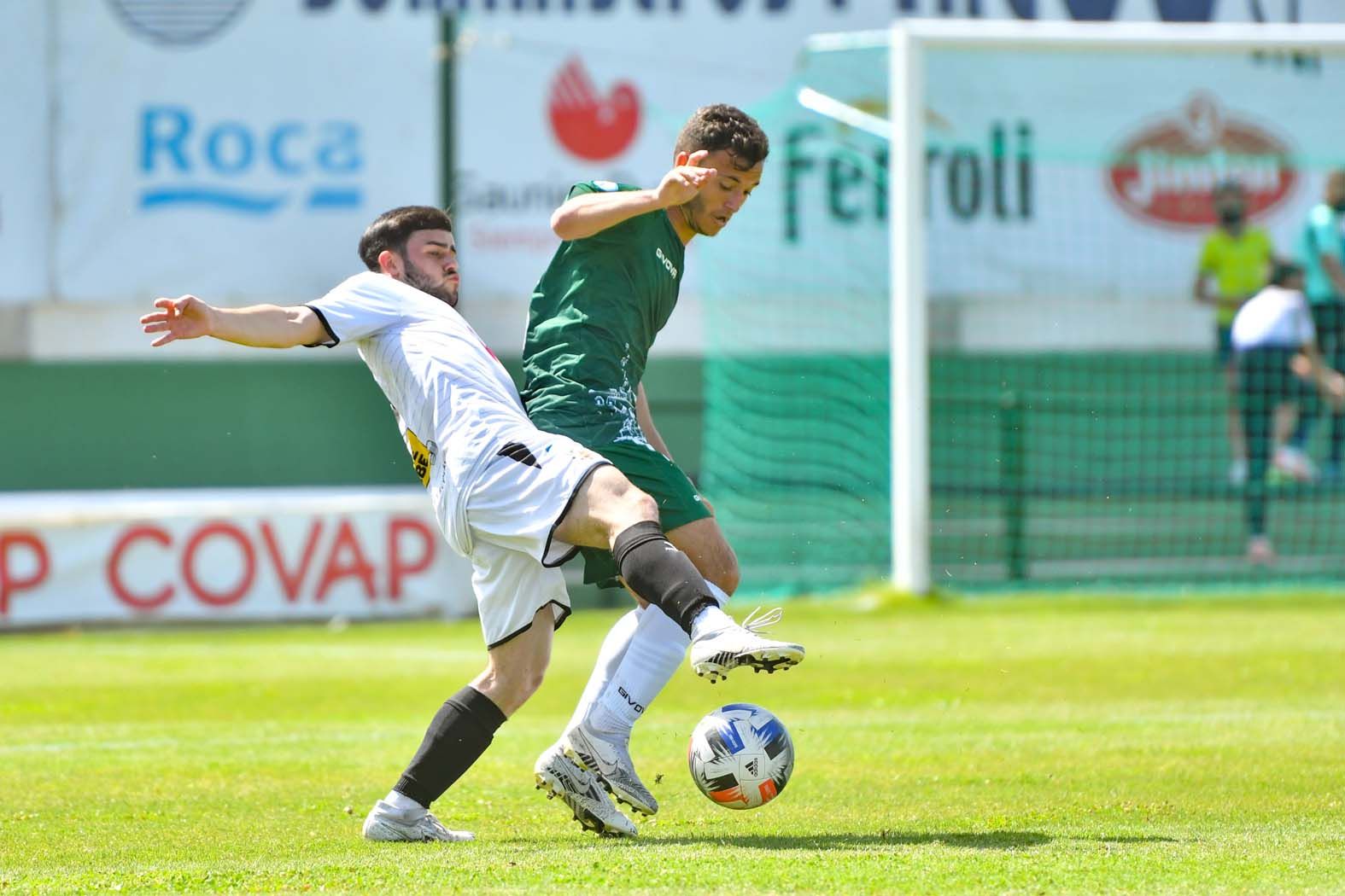 El triunfo del Pozobblanco ante el Córdoba B, en imágenes