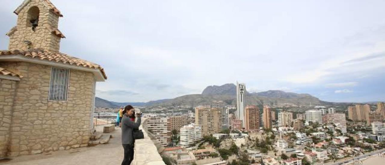 La Ermita situada en el Tossal de La Cala de Benidorm.