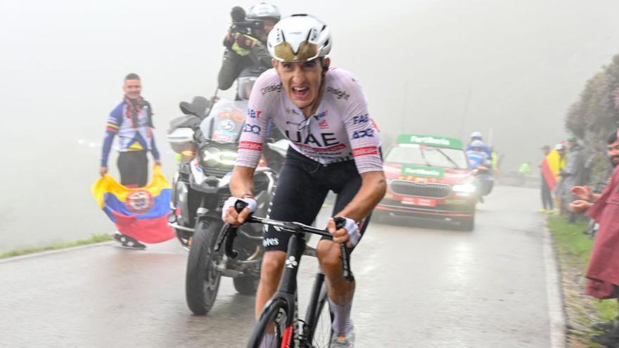 Marc Soler, tras ganar la etapa de los Lagos de la Vuelta Ciclista a España: &quot;Lo he buscado muchas veces y por fin lo he conseguido&quot;