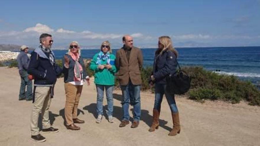 Echávarri planta cara a Puig y se opone a limitar los turistas en Tabarca